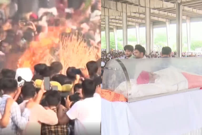 Mulayam Singh Yadav cremated in Saifai, crowds throng to pay tributes