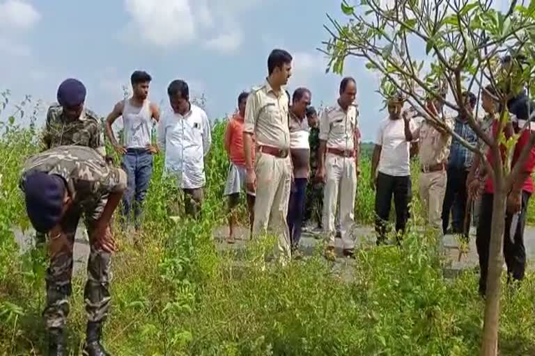 Firing on Mukhiya husband in Bokaro