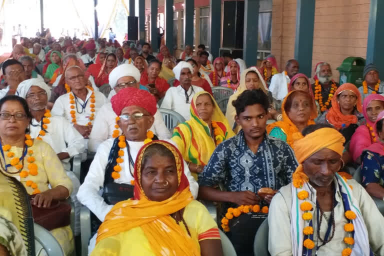 552 pilgrims depart for Puri, MLA praised CM Gehlot for senior citizen pilgrimage scheme
