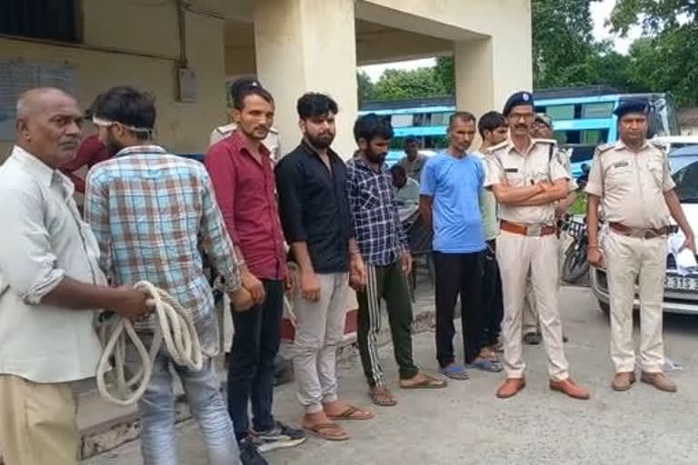 मुजफ्फरपुर में शराब तस्कर गिरफ्तार