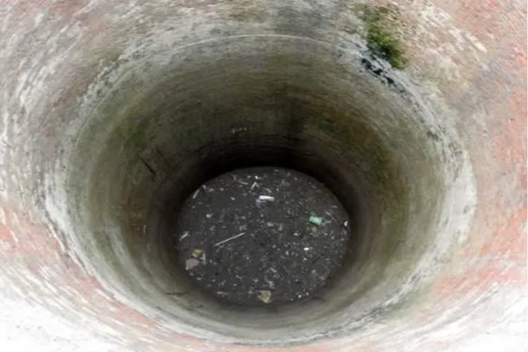 Mother Son Dead Body Recovered From Well