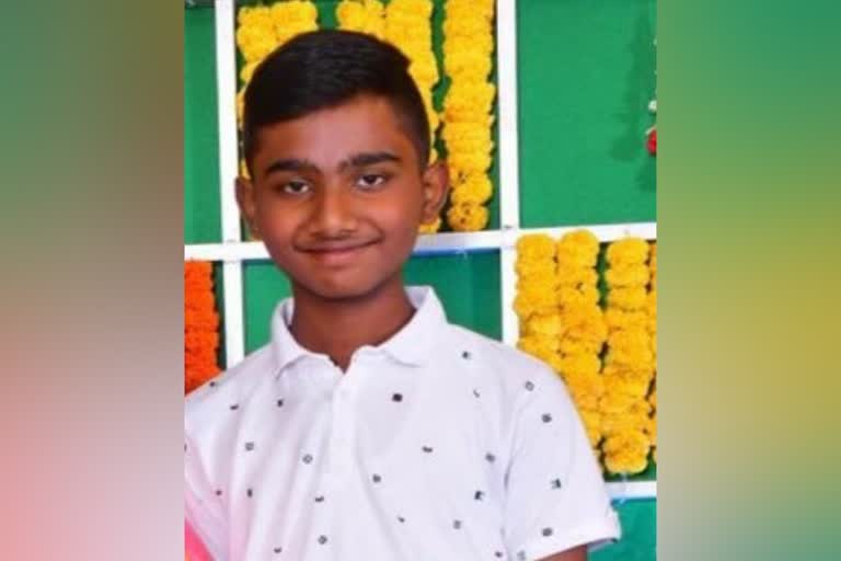 boy runs away from home after failing exam