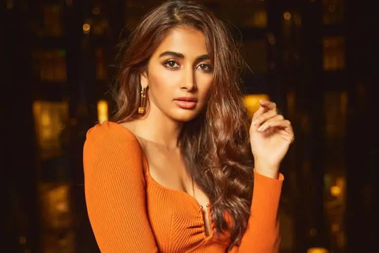 Pooja Hegde has a working birthday