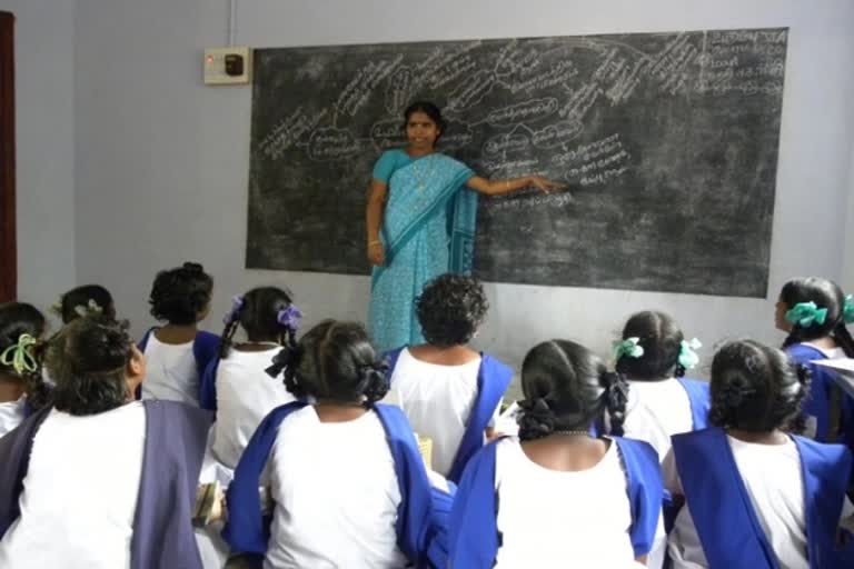 முதுகலை ஆசிரியர் பணிக்கு நாளை நேரடி கலந்தாய்வு