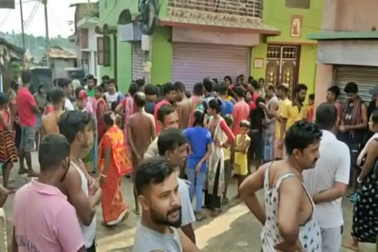 WB: Mob chops off woman's hair after nephew dies by suicide