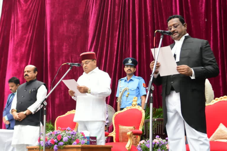 ಪಿಬಿ ವರಾಲೆ ಪ್ರಮಾಣ ಸ್ವೀಕಾರ