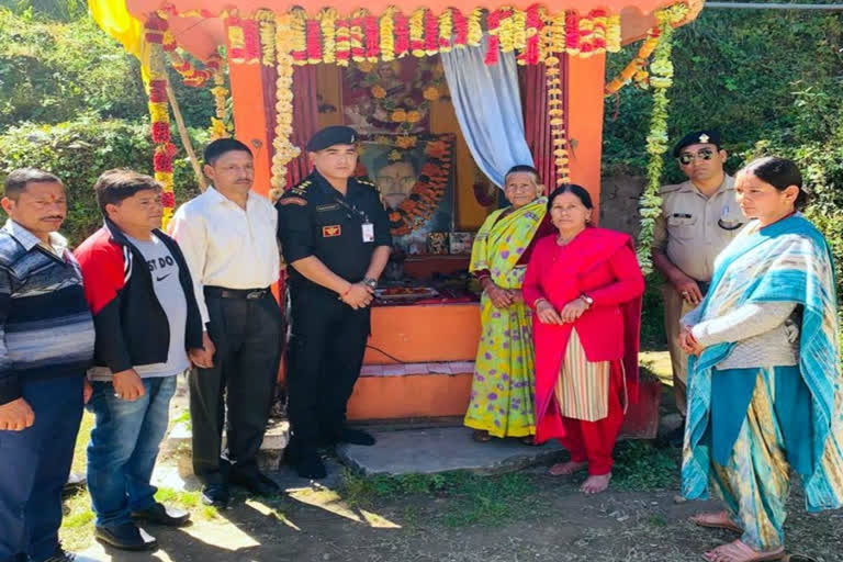 HS Negi family in Pauri