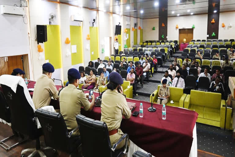 Dehradun SSP held Meeting with School Directors