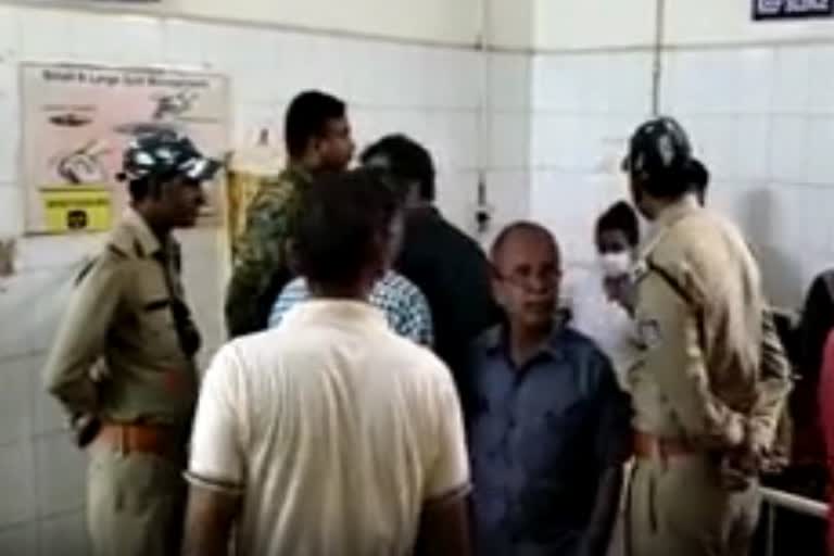 forest department team attacked by encroachers