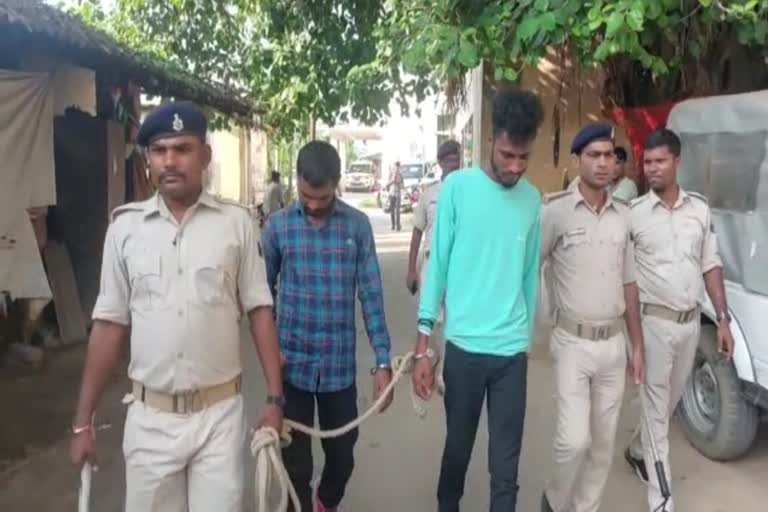 ब्लूटूथ के साथ 78 लोगों को पुलिस ने दबोचा