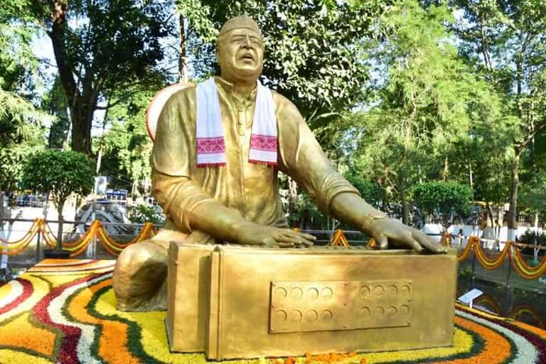 Bhupen Hazarikas statue unveiled in Dibrugarh