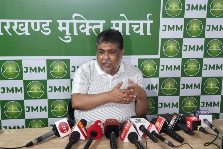 JMM counterattack on MP Deepak Prakash statement related to panchayat election winner Supriyo Bhattacharya told MP liar