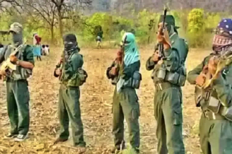 Maoists torch vehicles engaged in mining work