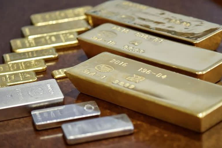 Investors diversified their investments by Gold and silver ETFs
