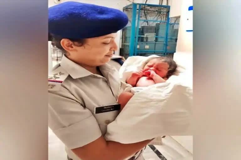 WB: RPF personnel help woman deliver baby inside train compartment