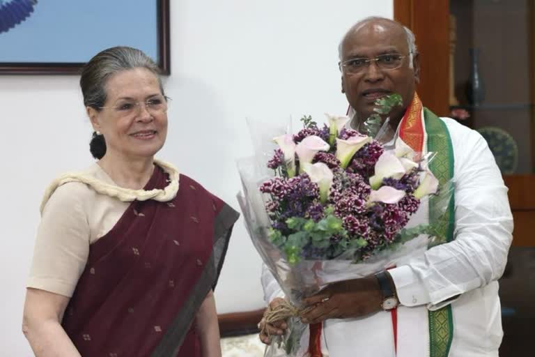 New congress president: ଖାଡଗେଙ୍କୁ ଶୁଭେଚ୍ଛା ଜଣାଇଲେ ସୋନିଆ ଓ ପ୍ରିୟଙ୍କା