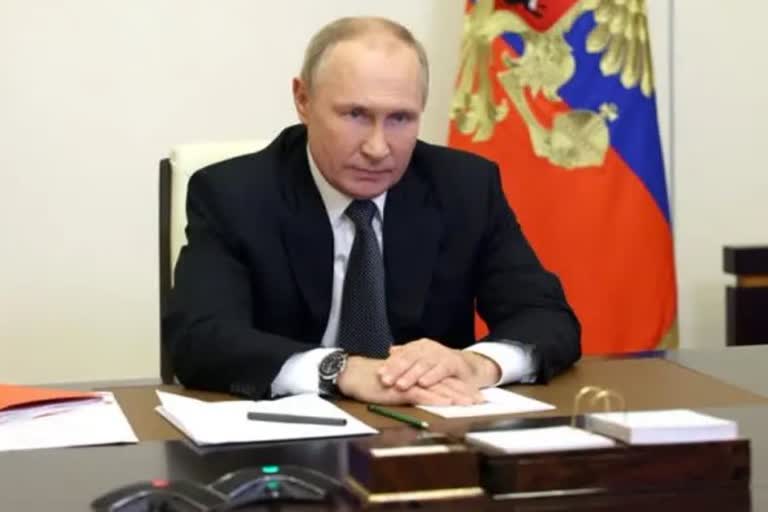 Putin declares martial law in annexed regions of Ukraine