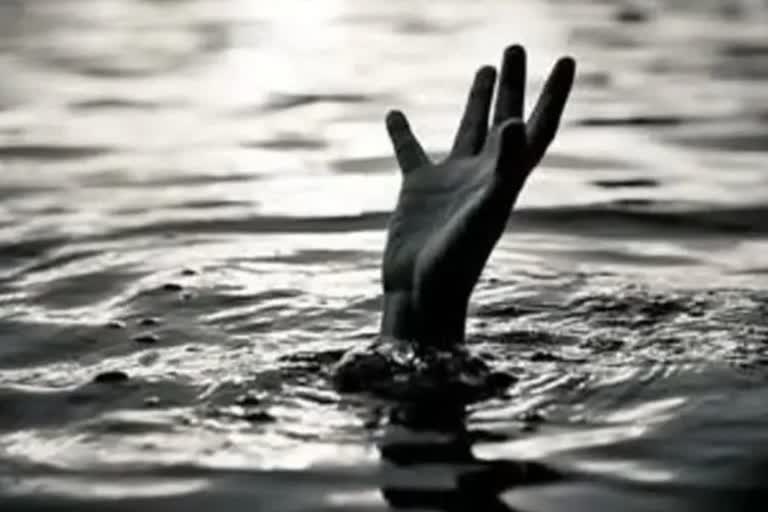 policeman-drowns-after-rescuing-his-two-children-in-kathua