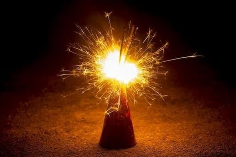 Ban On Sale of Firecrackers in Mumbai