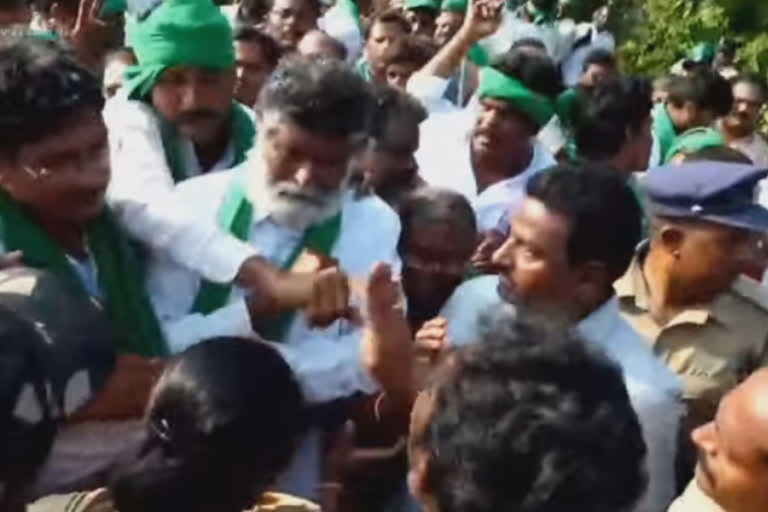 Amaravarhi farmars maha padayatra in east godavari