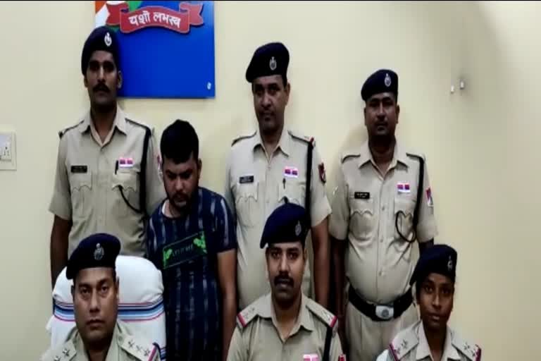 dhanbad-rpf-arrested-thief