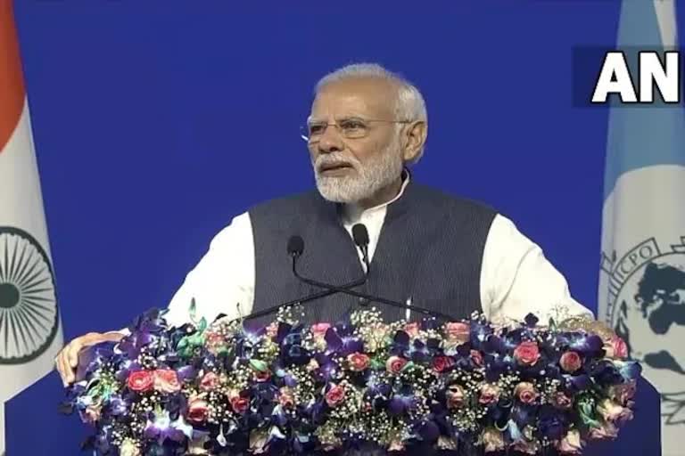 PM Modi Rozgar Mela  global economic problems caused by pandemic  global economic problems  ആഗോള സാമ്പത്തിക പ്രതിസന്ധി  പ്രധാനമന്ത്രി നരേന്ദ്രമോദി  റോസ്‌ഗർ മേള  നിയമനക്കത്ത് വിതരണം  ഉദ്യോഗാർഥികൾക്ക് സർക്കാർ ജോലി