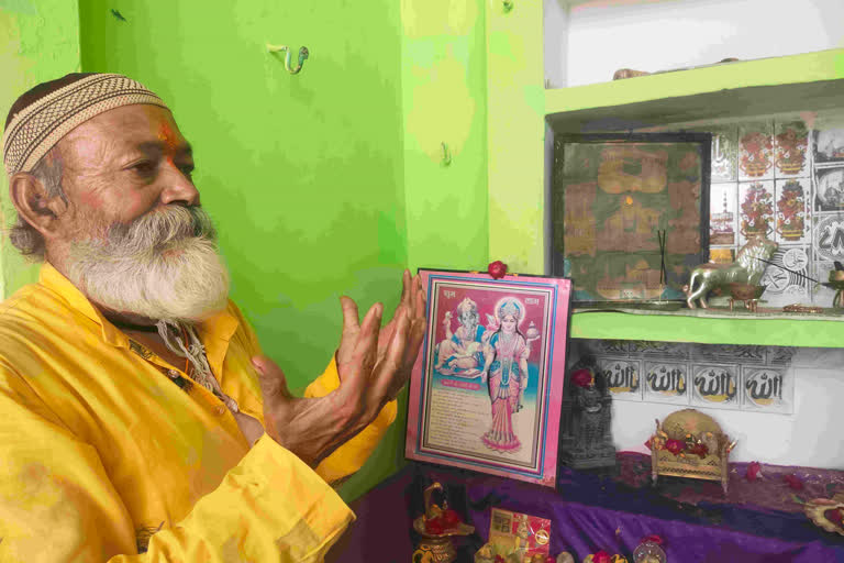 chhatarpur hindu family worship hazrat mohammad