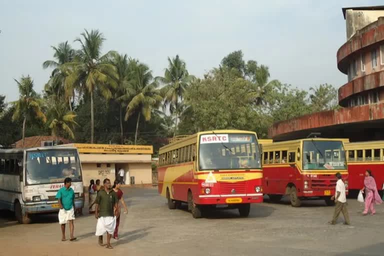 unions flags and hoardings  should be remove in ksrtc depo  ksrtc depo  order by ksrtc management  ksrtc management order  latest news in ksrtc  latest news today  കൊടി തോരണങ്ങൾ  കെഎസ്‌ആര്‍ടിസി ഡിപ്പോയില്‍ ഇനി വേണ്ട  കെഎസ്‌ആര്‍ടിസി ഡിപ്പോ  യൂണിയന്‍ പ്രതിനിധികള്‍ക്ക് നിര്‍ദേശം  നിര്‍ദേശം നല്‍കാന്‍ ഉത്തരവിട്ട് മാനേജ്‌മെന്‍റ്  പ്രതിനിധികൾക്ക് രേഖാമൂലം അറിയിപ്പ്  ഹൈക്കോടതി ഉത്തരവിന്‍റെ അടിസ്ഥാനത്തിലാണ്  യാത്രക്കാർക്ക് ബുദ്ധിമുട്ടുണ്ടാക്കുന്നു  ജോണി ഏലിയാപുരം സമർപ്പിച്ച പരാതി  തിരുവനന്തപുരം ഏറ്റവും പുതിയ വാര്‍ത്ത  ഇന്നത്തെ പ്രധാന വാര്‍ത്ത