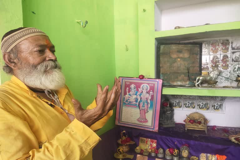chhatarpur hindu family worship muslim god