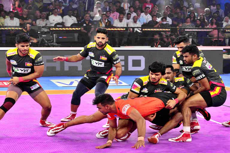 pro-kabaddi-league-bengaluru-bulls-beat-u-mumba-team