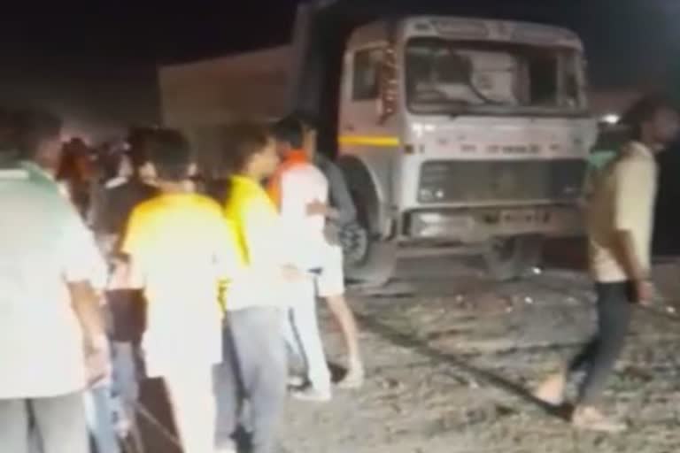 truck crushed the bike rider in bilaspur