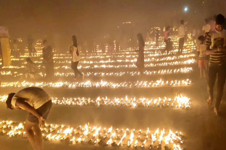 मुंगेर में मनाई गई सबसे बड़ी दीपावली
