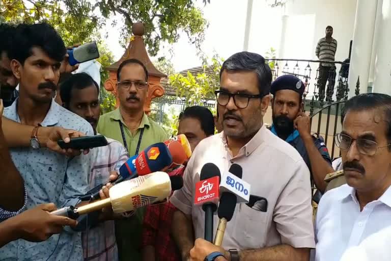 minister mb rajesh  mb rajesh about oppostion leader  oppostion leader v d satheeshan  v d satheeshan on governor issue  v d satheeshans opinion on governor issue  k c venugopal  muslim league  latest news in kasargode  latest news today  ഗവർണർ വിഷയത്തിൽ പ്രതിപക്ഷ നേതാവ്  വി ഡി സതീശന്‍റെ നിലപാട്  ഗവർണർ വിഷയം  എംബി രാജേഷ്‌  എംബി രാജേഷ്‌ ഗവർണർ വിഷയത്തിൽ  വി ഡി സതീശന് സങ്കുചിതമായ നിലപാടാണെന്നും  കെ സി വേണുഗോപാലിന്‍റെയും നിലപാടുകൾ  ഭരണഘടന പ്രതിസന്ധിയുണ്ടാക്കാൻ ശ്രമിക്കുന്നു  കാസർകോട് ഏറ്റവും പുതിയ വാര്‍ത്ത  ഇന്നത്തെ പ്രധാന വാര്‍ത്ത