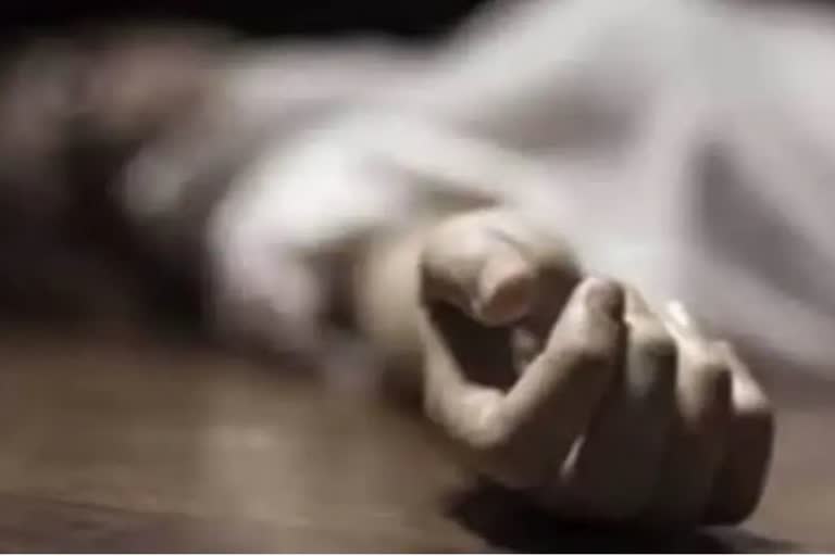 Dead body found in Udaipur police station area
