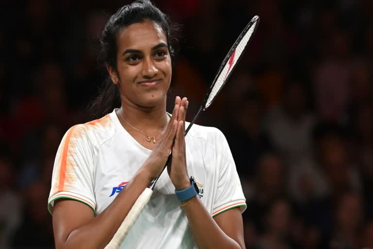 PV Sindhu enters top five in BWF World Rankings  PV Sindhu  BWF World Rankings  പിവി സിന്ധു  ബാഡ്‌മിന്‍റൺ വേൾഡ് ഫെഡറേഷൻ റാങ്കിങ്  പിവി സിന്ധു അഞ്ചാം റാങ്കിലേക്ക്  പിവി സിന്ധുവിന് റാങ്കിങ്ങിൽ മുന്നേറ്റം  എച്ച് എസ് പ്രണോയ്  HS Prannoy  Commonwealth gold medallist PV Sindhu  ലോക റാങ്കിങ്ങിൽ മുന്നേറി പിവി സിന്ധു  സിന്ധു  BWF