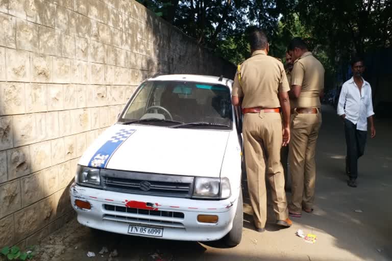கோவை தனியார் பள்ளி முன்பு நின்ற மர்ம கார்