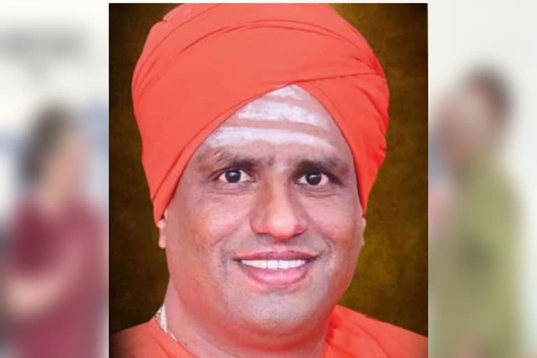 Lingayat seer