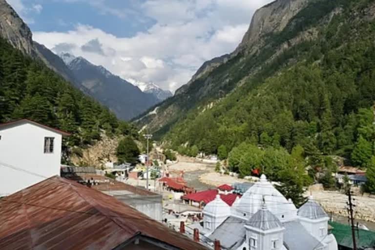 Uttar kashi  Badrinath  Kedarnath  Gangotri Dham  Chardham Yatra  കാശി  ബദരീനാഥ്  നട അടയ്‌ക്കുന്നതോടെ  ചാർധാം യാത്ര  ചാർധാം  കേദാര്‍നാഥ്  ഉത്തരകാശി  ഭക്തരുടെ എണ്ണത്തിലും വര്‍ധനവ്  ക്ഷേത്ര കമ്മിറ്റി  ധാം