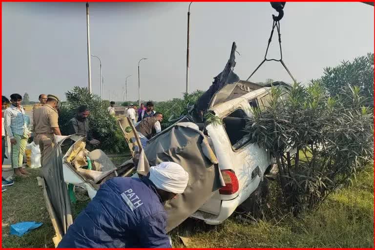 Prayagraj Accident