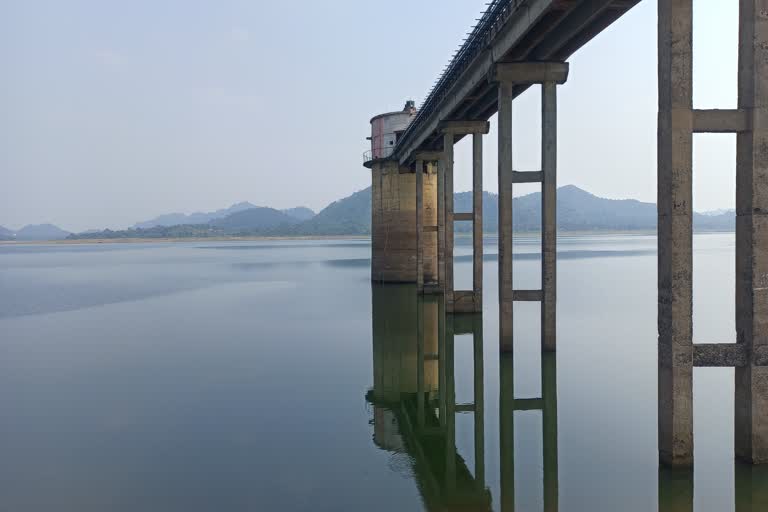 Mayurakshi river water level receded in Dumka