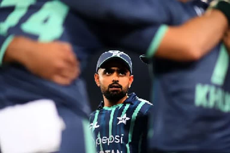 babar azam is a bad captain