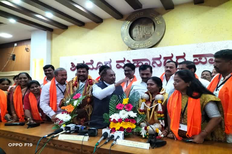 bjp-wins-in-shivamogga-municipal-corporation-mayor-election