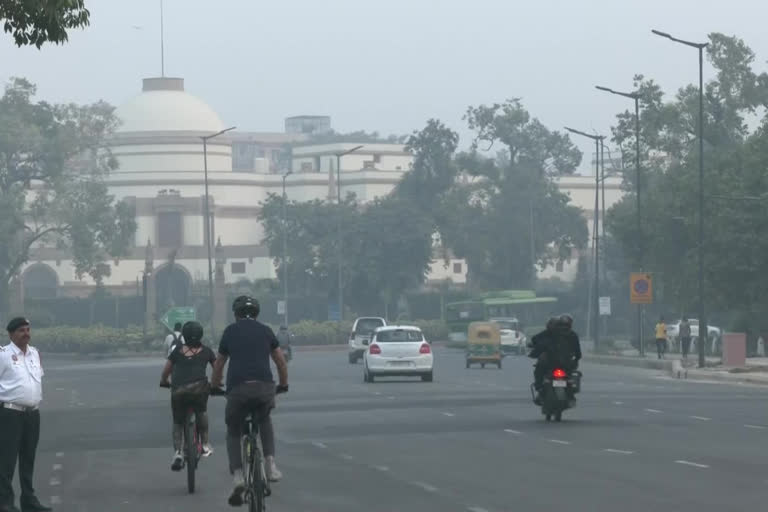 Delhi air quality in 'very poor' categorgy