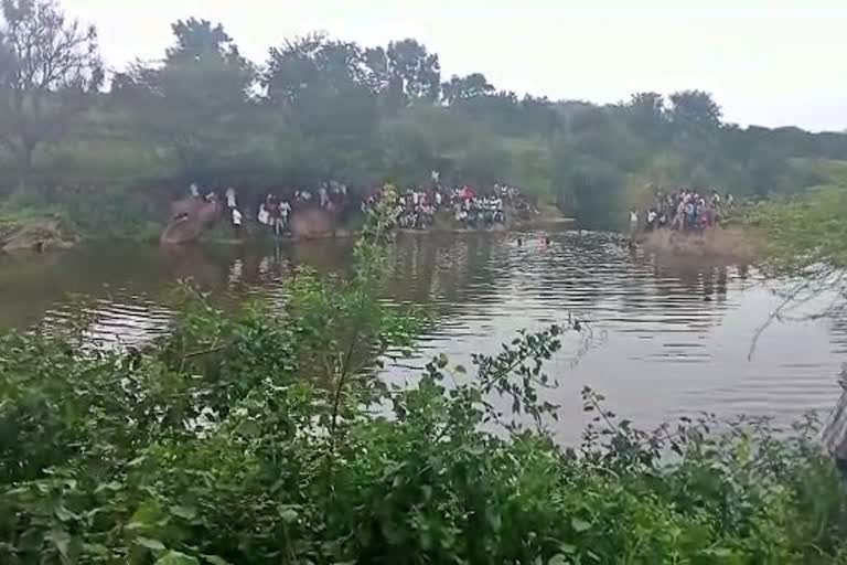 Man Died While Fishing at Chamarajanagar