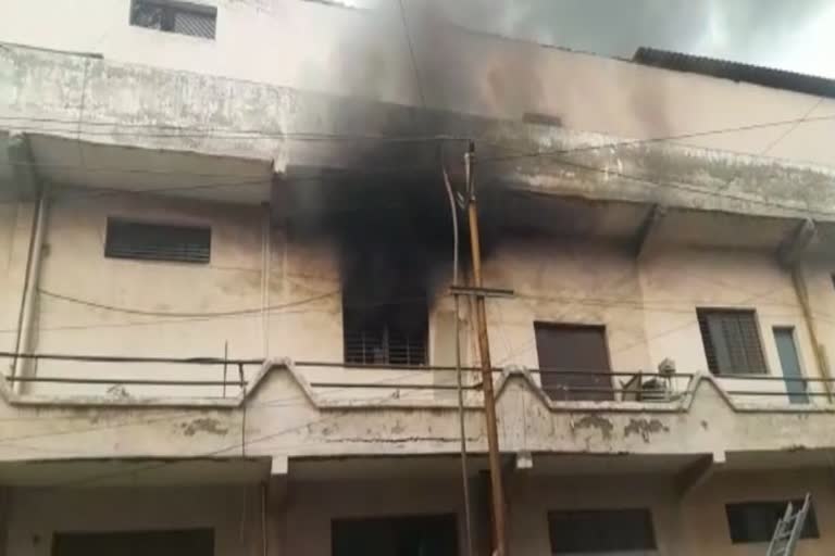 Massive fire broke out in factory in Ghaziabad