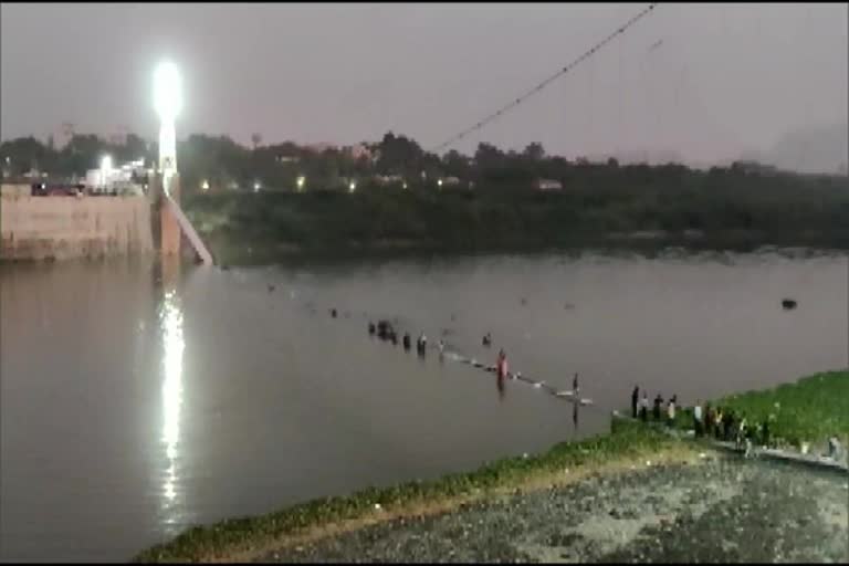 Gujarat a cable bridge collapsed in the Machchhu river