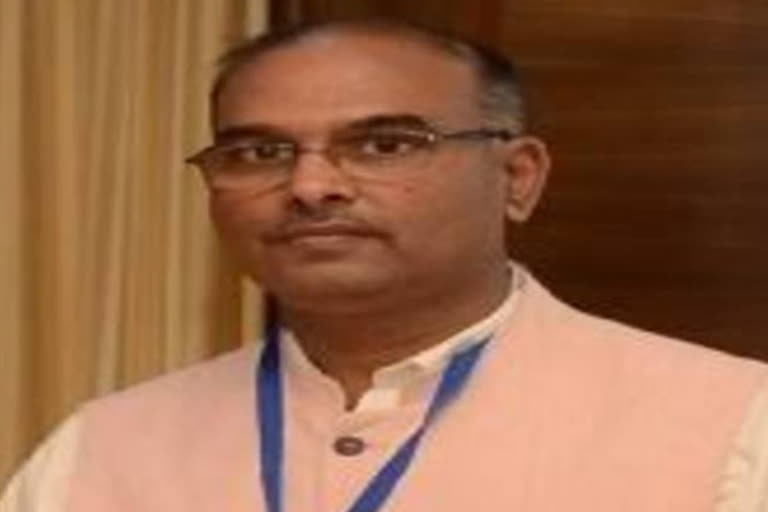 Probe underway against Kanpur VC and his aide on graft charges