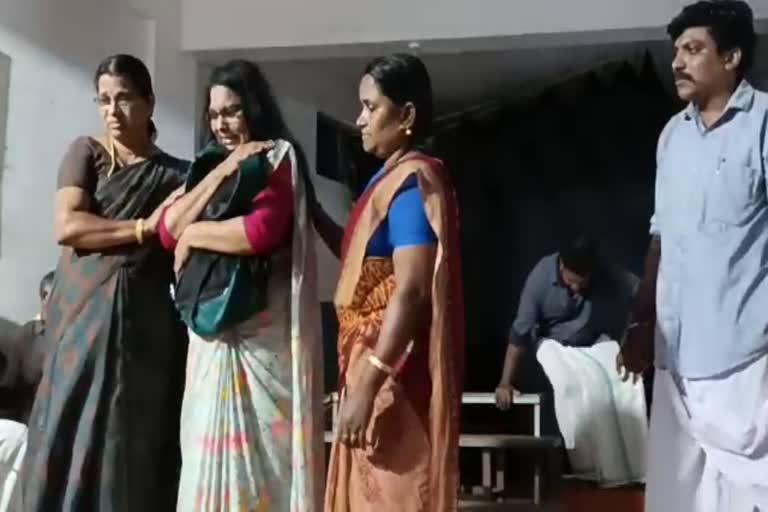 kozhikode  Natturava  school bag Natturava  school bag drama  drama on drug abuse  നാട്ടുറവ  കോഴിക്കോട്  ലഹരി വിരുദ്ധ  ലഹരി  സ്കൂൾ ബാഗ്  സ്‌കൂൾ ബാഗ്