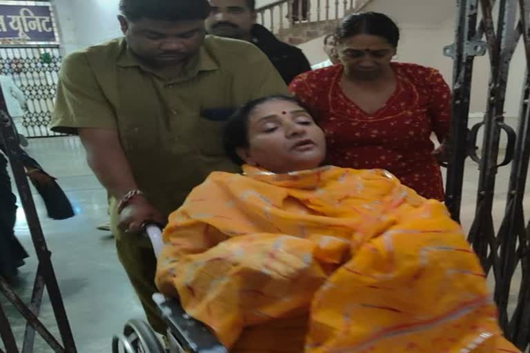 woman burnt in mahakaleshwar mandir ujjain
