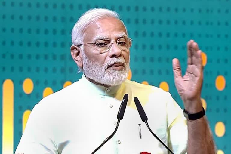 प्रधानमंत्री नरेंद्र मोदी